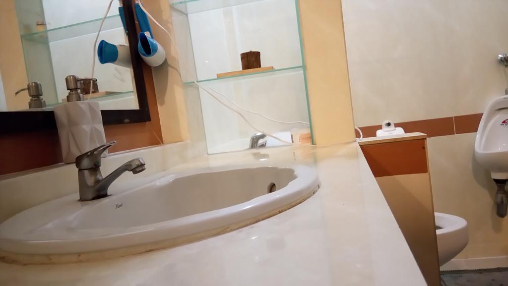 E&G Guest House Bangkok Kültér fotó